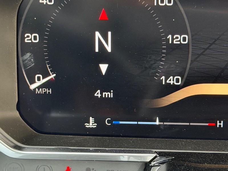 GMC Sierra 1500 Vehicle Full-screen Gallery Image 19