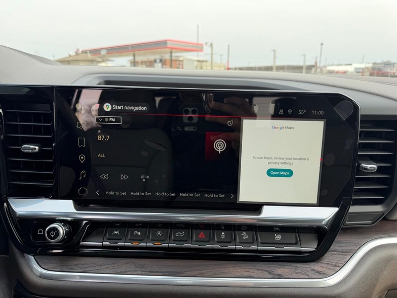 GMC Sierra 1500 Vehicle Full-screen Gallery Image 13