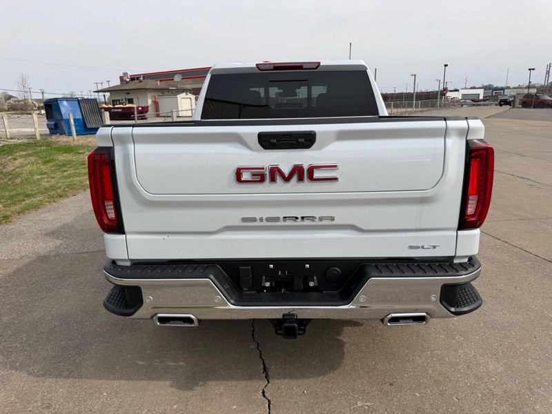 GMC Sierra 1500 Vehicle Full-screen Gallery Image 4