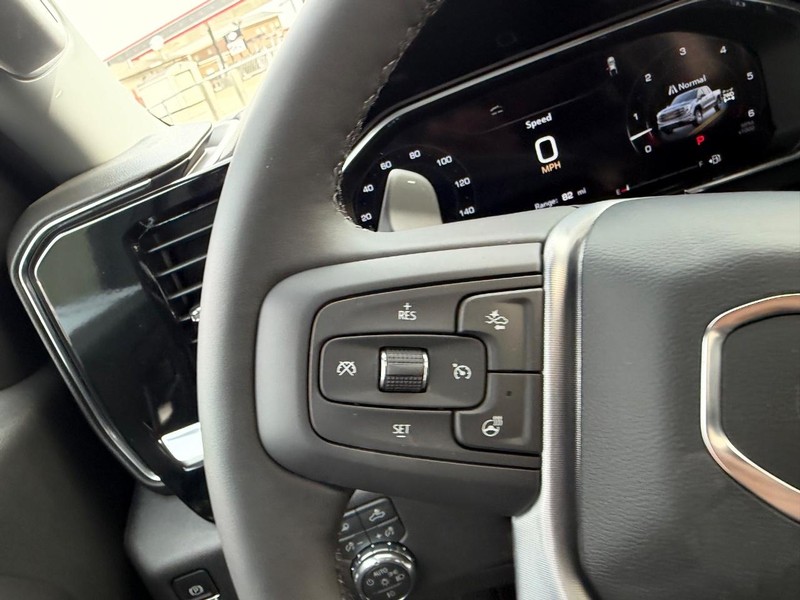 GMC Sierra 1500 Vehicle Full-screen Gallery Image 10