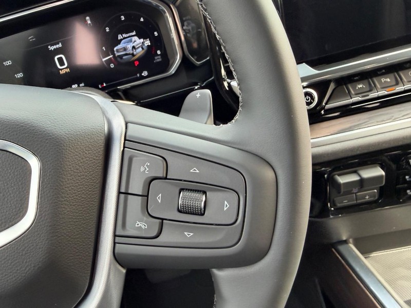 GMC Sierra 1500 Vehicle Full-screen Gallery Image 11