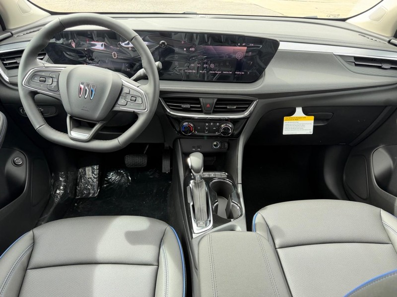 Buick Encore GX Vehicle Full-screen Gallery Image 9