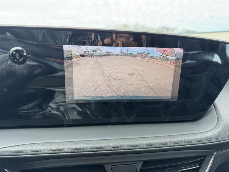 Buick Encore GX Vehicle Full-screen Gallery Image 20