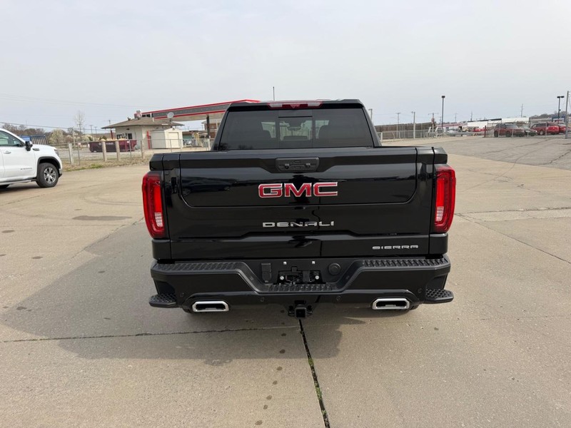 GMC Sierra 1500 Vehicle Full-screen Gallery Image 4