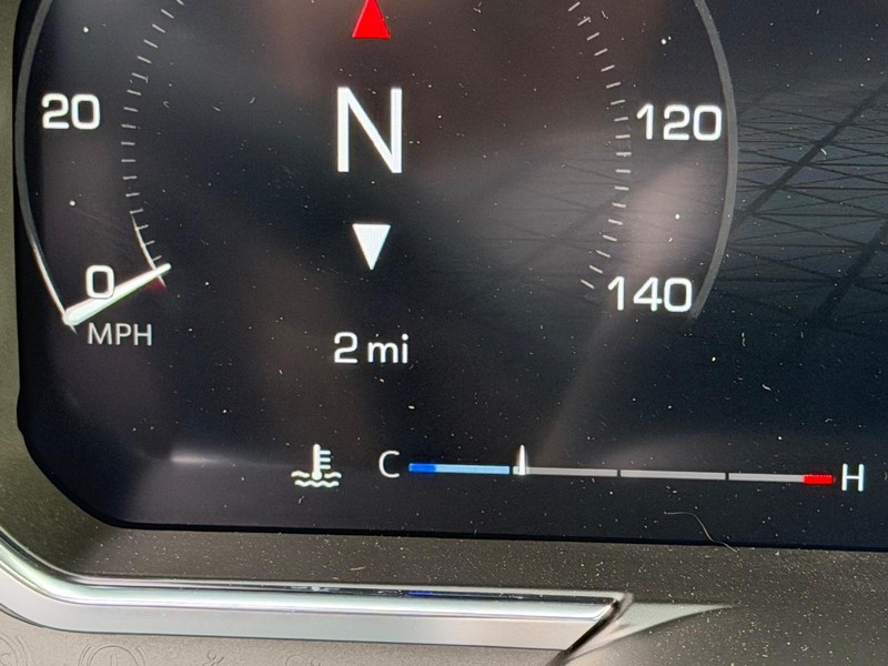 GMC Sierra 1500 Vehicle Full-screen Gallery Image 20