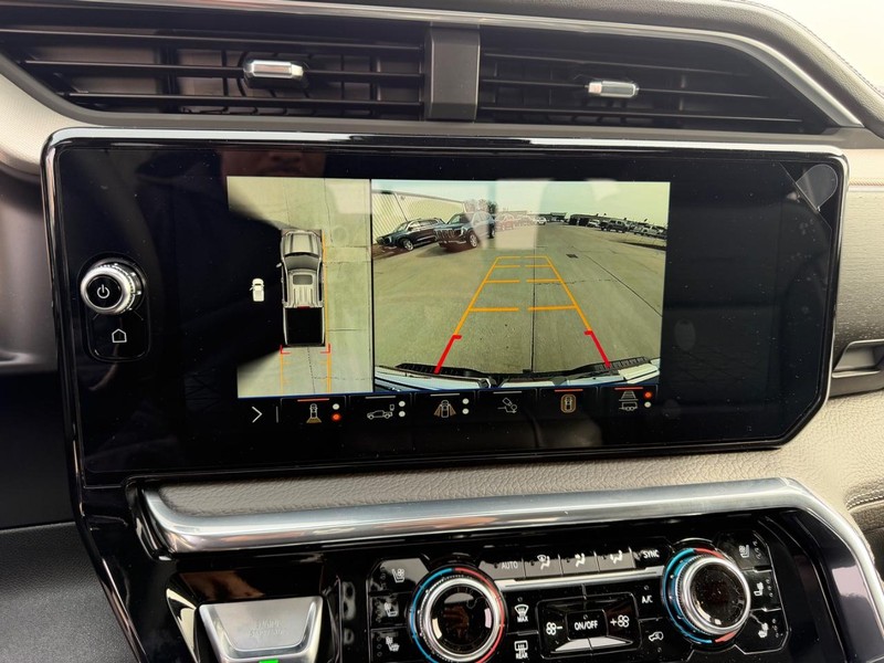 GMC Sierra 1500 Vehicle Full-screen Gallery Image 21