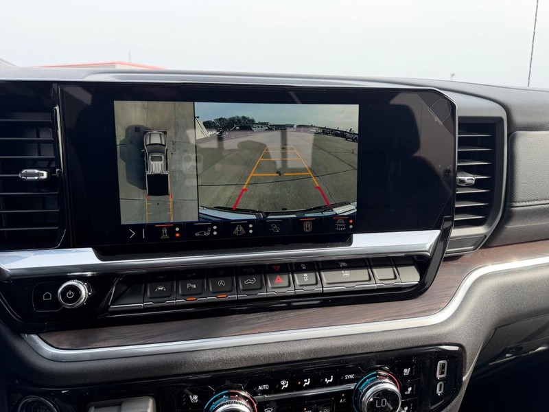 GMC Sierra 1500 Vehicle Full-screen Gallery Image 20