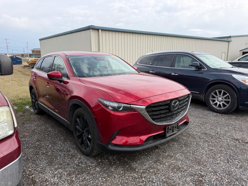 Mazda CX-9 Vehicle Full-screen Gallery Image 2