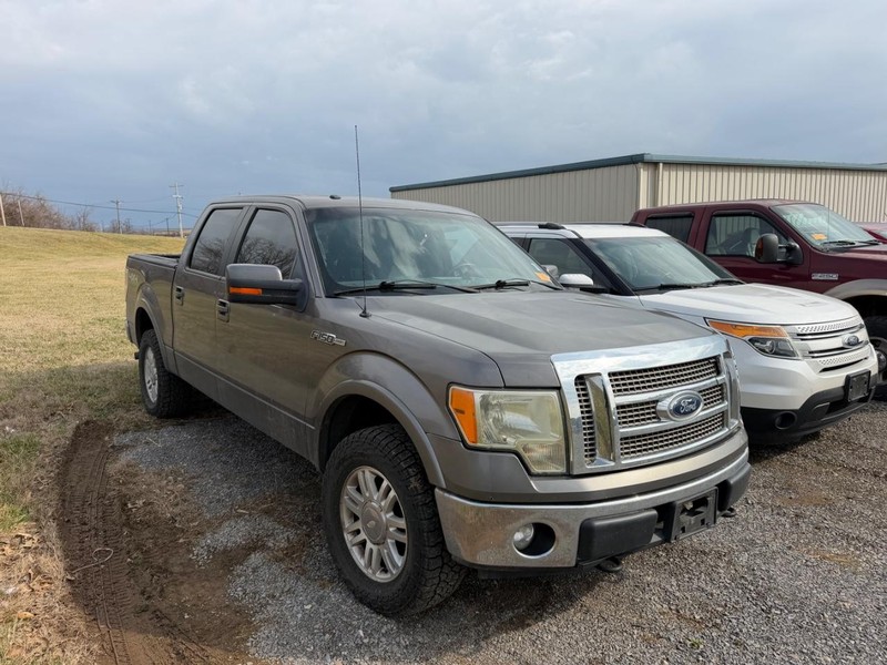 Ford F-150 Vehicle Full-screen Gallery Image 2