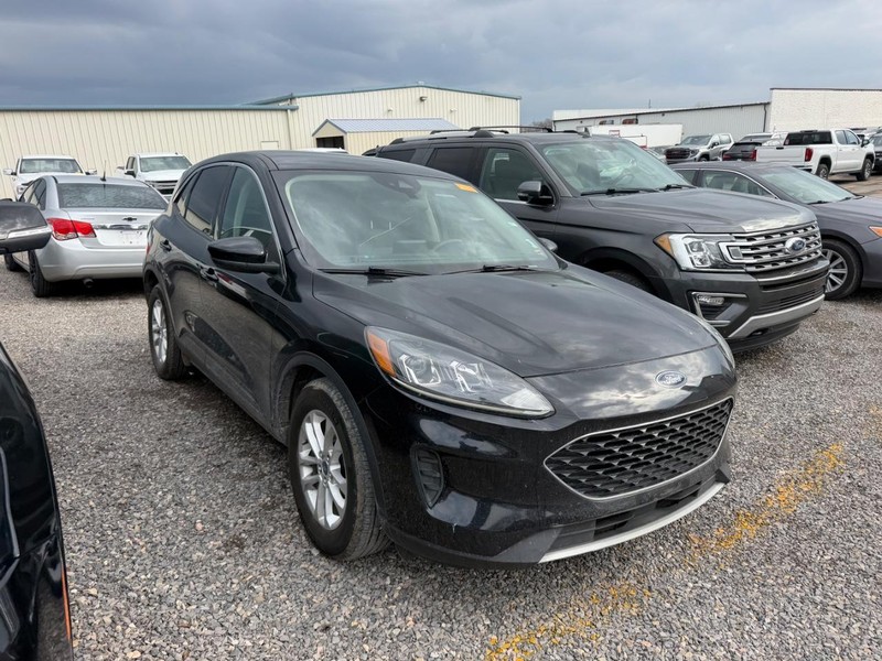 Ford Escape Vehicle Full-screen Gallery Image 2