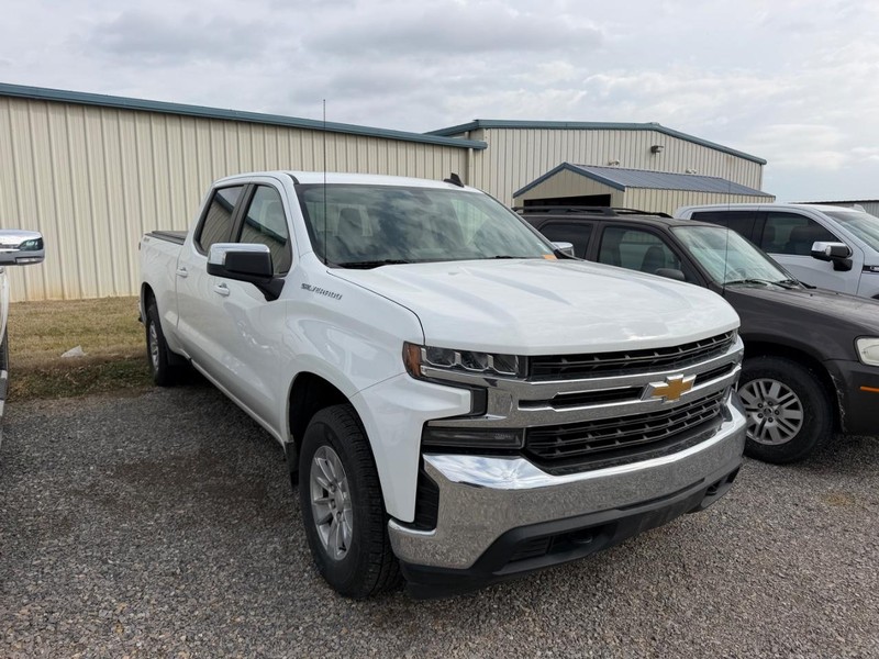 Chevrolet Silverado 1500 Vehicle Full-screen Gallery Image 2