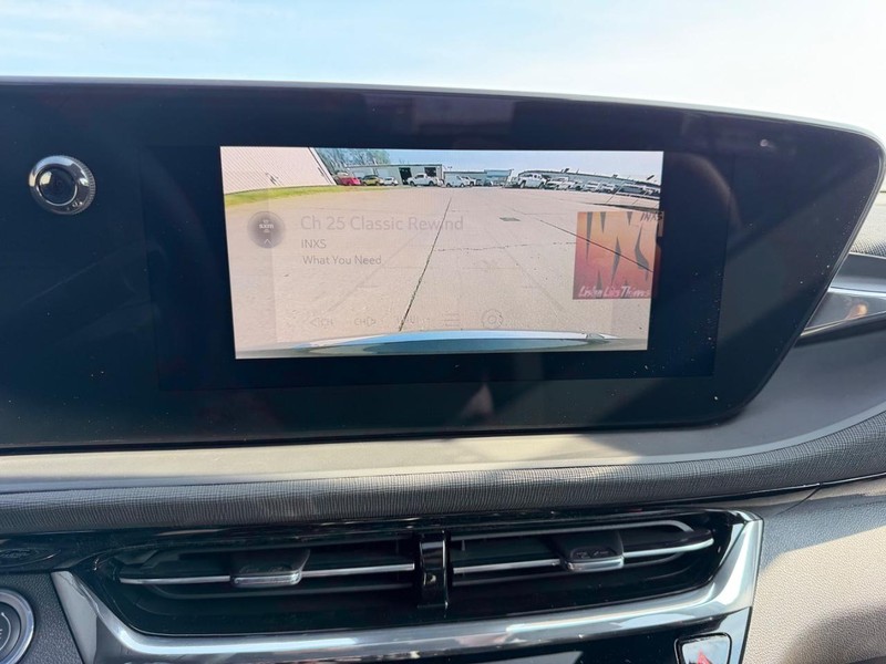 Buick Envista Vehicle Full-screen Gallery Image 21