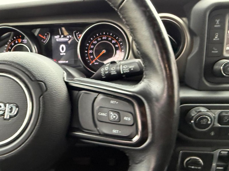 Jeep Wrangler Unlimited Vehicle Full-screen Gallery Image 11