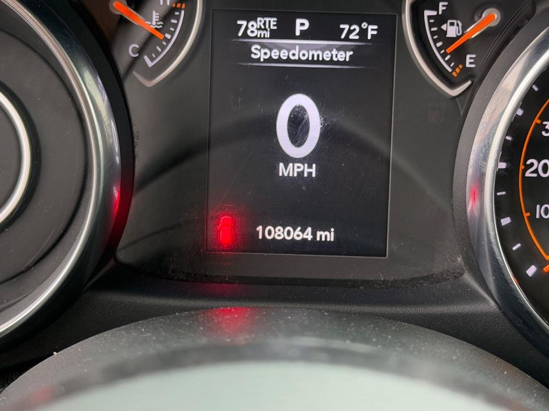 Jeep Wrangler Unlimited Vehicle Full-screen Gallery Image 18