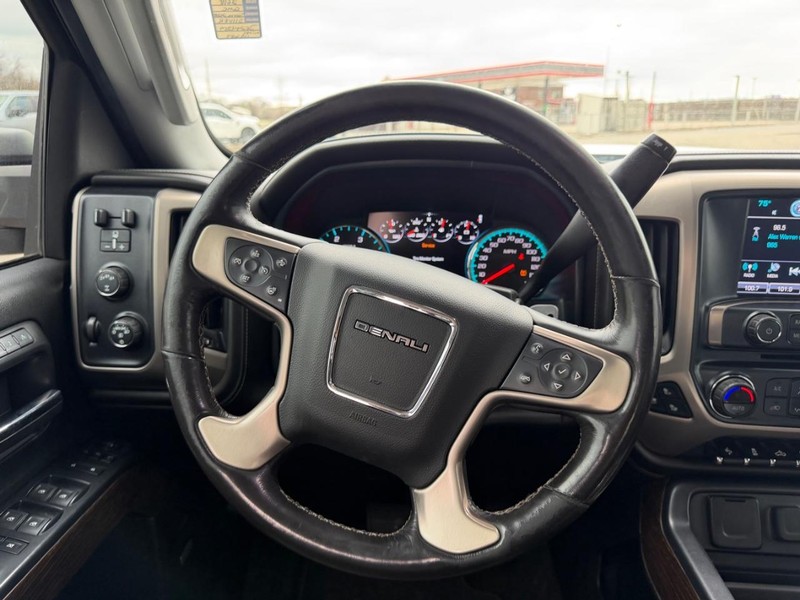 GMC Sierra 2500HD Vehicle Full-screen Gallery Image 9