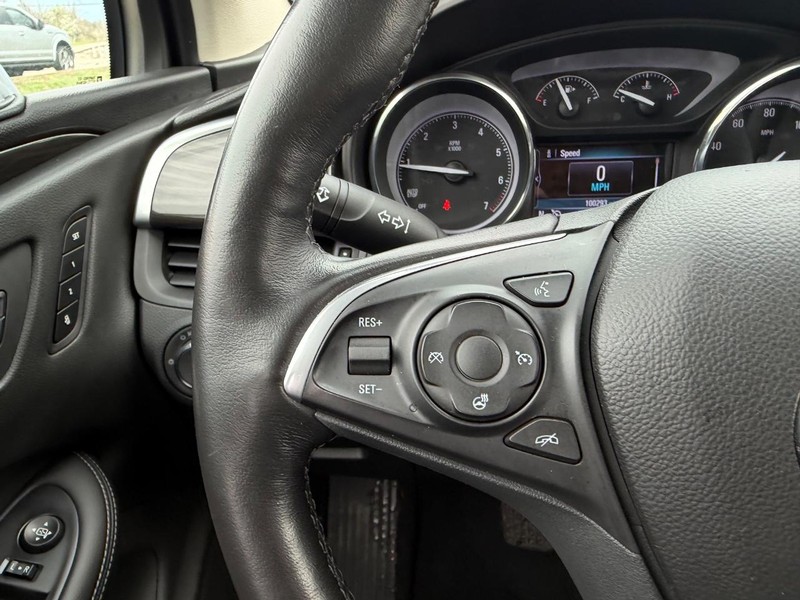 Buick Envision Vehicle Full-screen Gallery Image 12