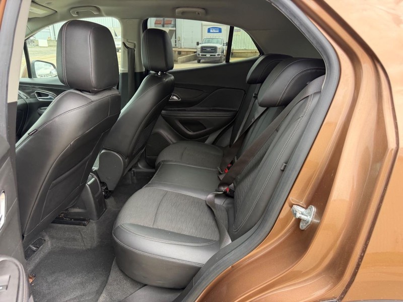 Buick Encore Vehicle Full-screen Gallery Image 7