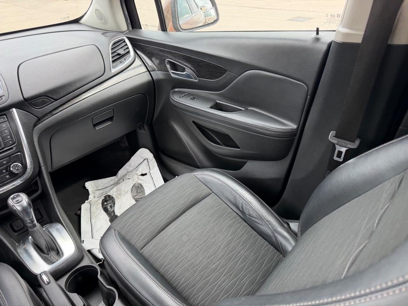 Buick Encore Vehicle Full-screen Gallery Image 16