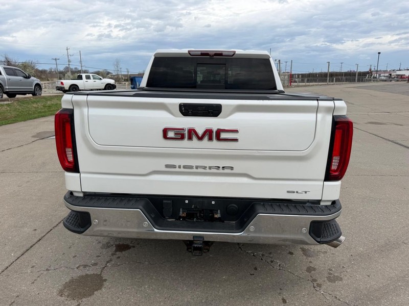 GMC Sierra 1500 Vehicle Full-screen Gallery Image 4