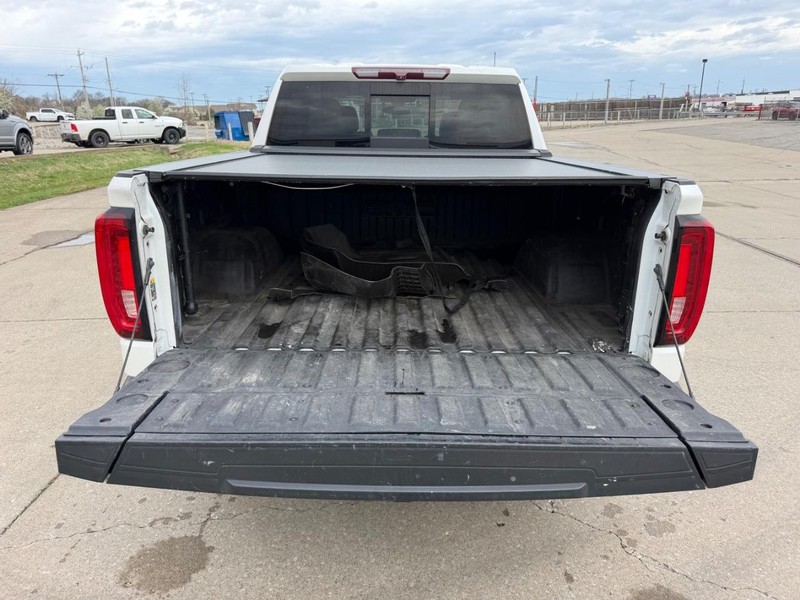 GMC Sierra 1500 Vehicle Full-screen Gallery Image 5