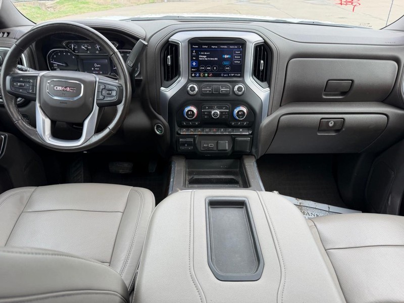 GMC Sierra 1500 Vehicle Full-screen Gallery Image 9