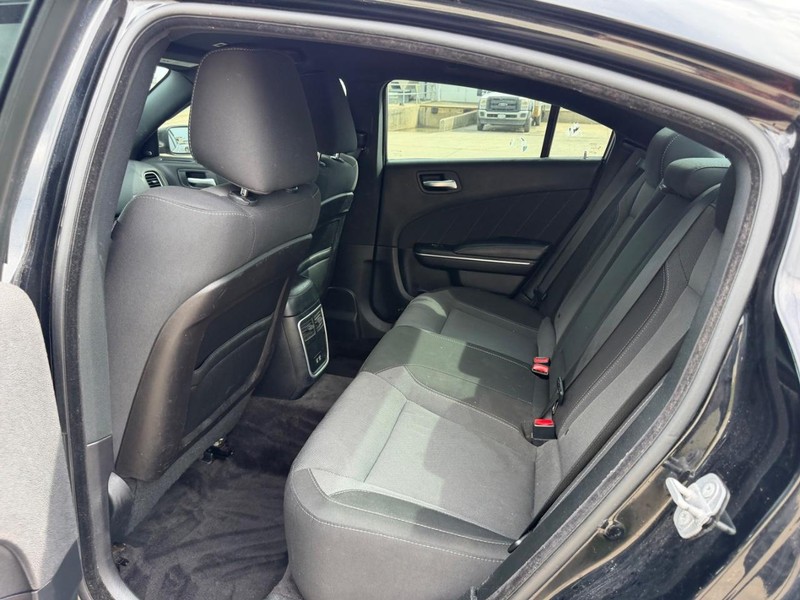 Dodge Charger Vehicle Full-screen Gallery Image 6