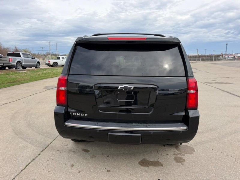 Chevrolet Tahoe Vehicle Full-screen Gallery Image 4
