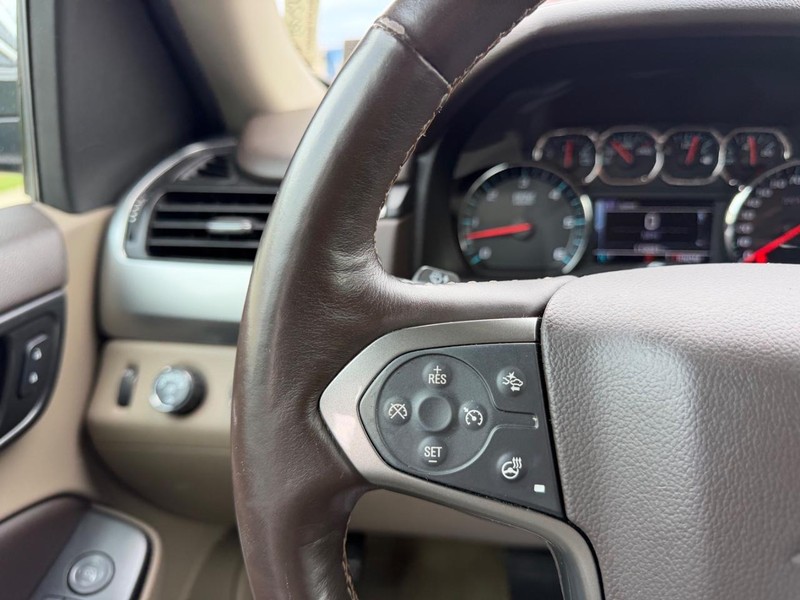 Chevrolet Tahoe Vehicle Full-screen Gallery Image 12