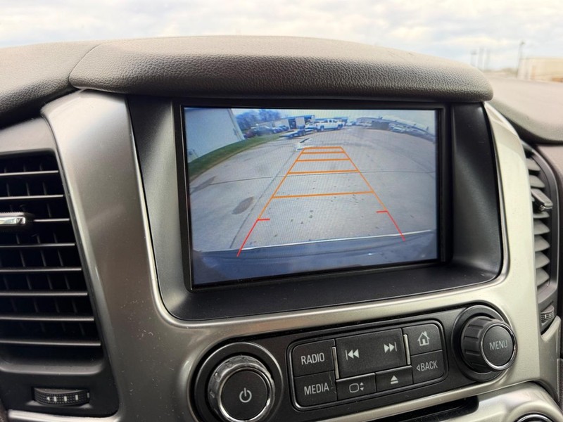 Chevrolet Tahoe Vehicle Full-screen Gallery Image 21