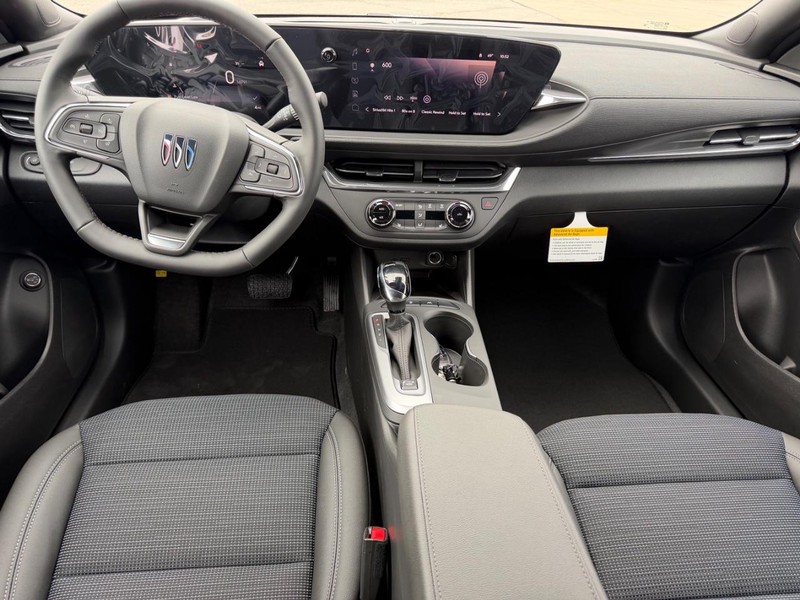 Buick Envista Vehicle Full-screen Gallery Image 9