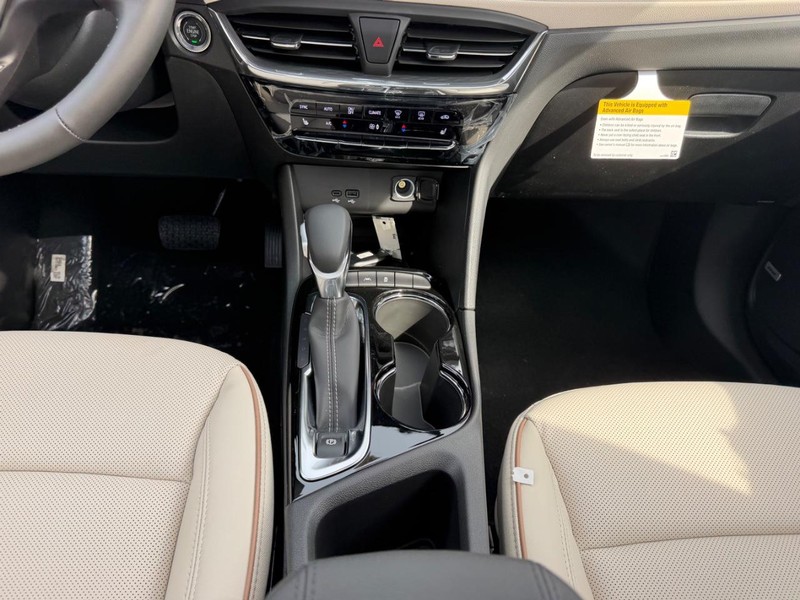 Buick Encore GX Vehicle Full-screen Gallery Image 16