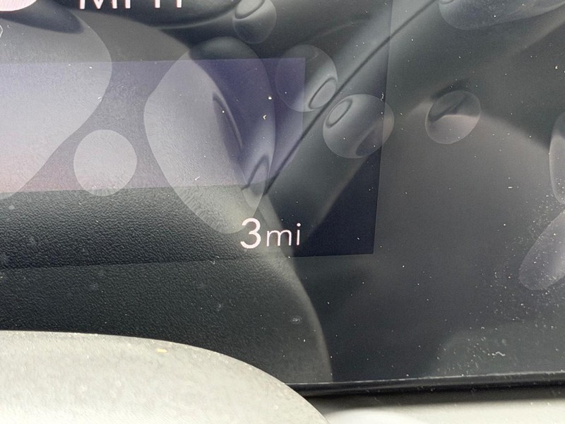 Buick Encore GX Vehicle Full-screen Gallery Image 21