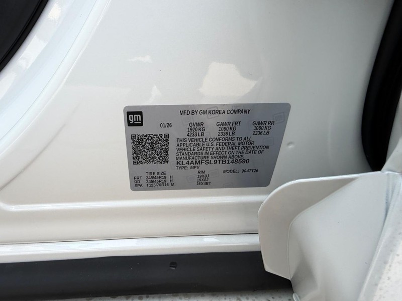 Buick Encore GX Vehicle Full-screen Gallery Image 23