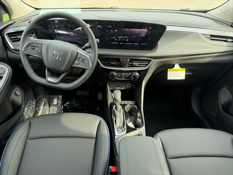 Buick Encore GX Vehicle Full-screen Gallery Image 9