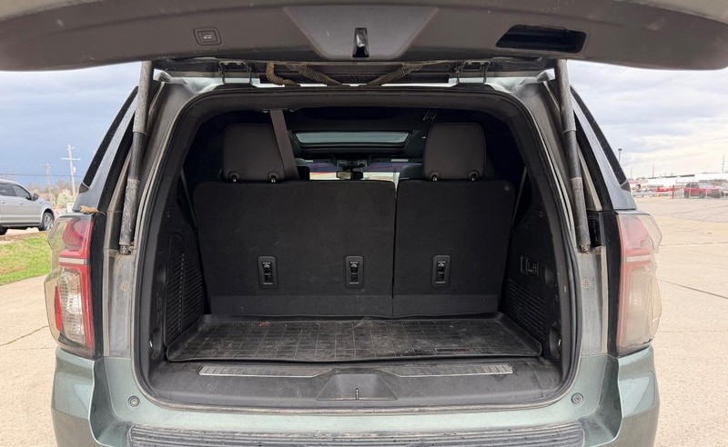 Chevrolet Tahoe Vehicle Full-screen Gallery Image 4