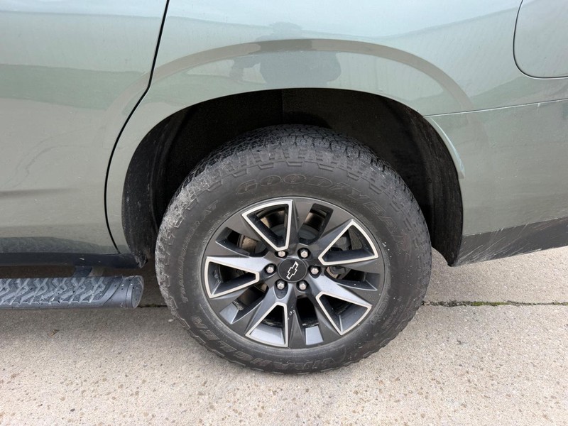 Chevrolet Tahoe Vehicle Full-screen Gallery Image 6