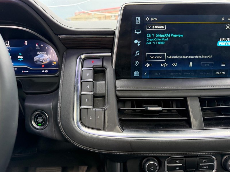 Chevrolet Tahoe Vehicle Full-screen Gallery Image 17