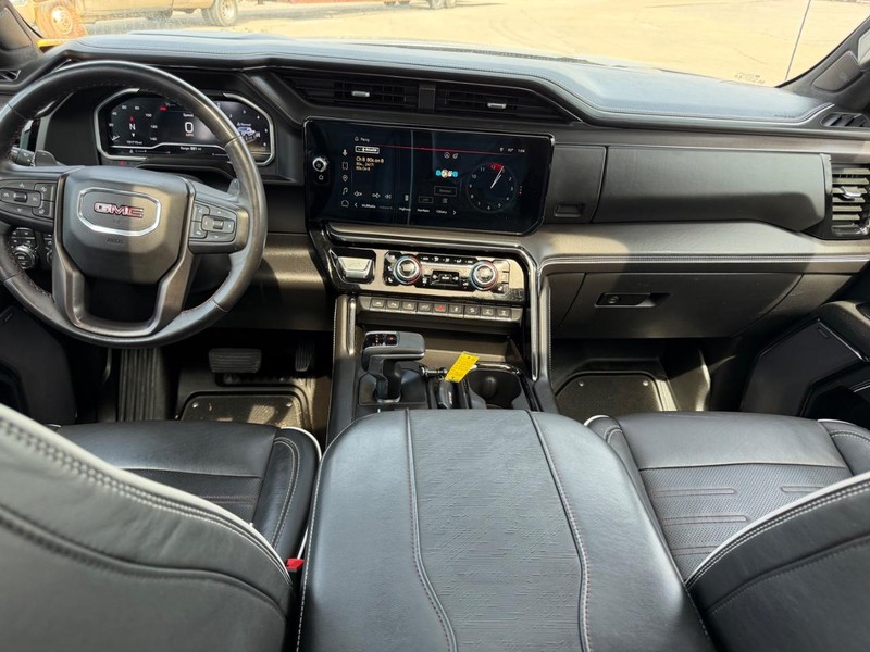 GMC Sierra 1500 Vehicle Full-screen Gallery Image 8