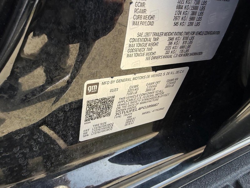 GMC Sierra 1500 Vehicle Full-screen Gallery Image 21