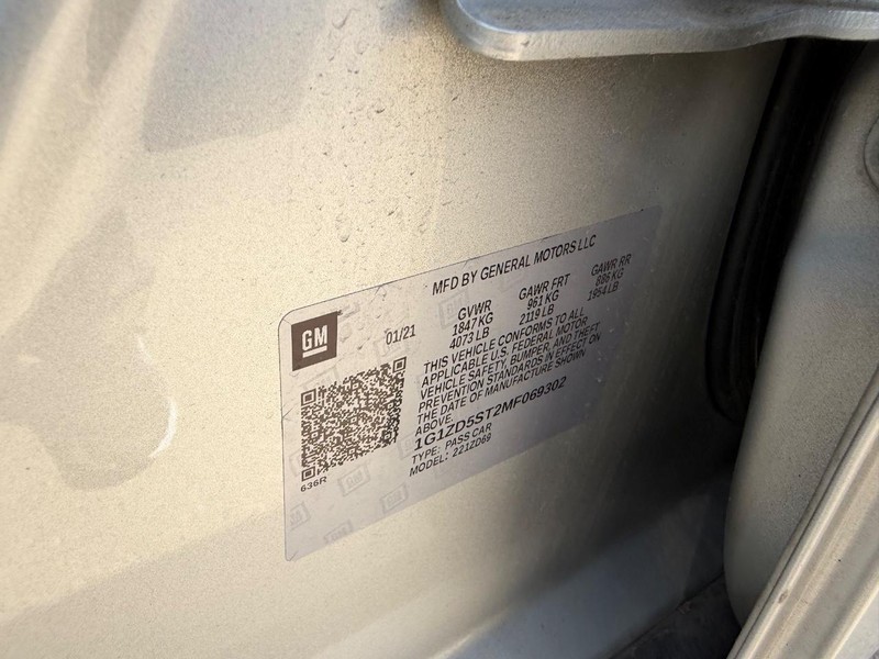 Chevrolet Malibu Vehicle Full-screen Gallery Image 20