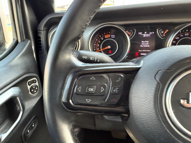 Jeep Wrangler Unlimited Vehicle Full-screen Gallery Image 10