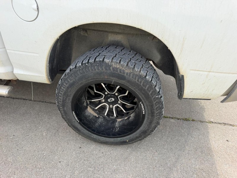 Ram 1500 Vehicle Full-screen Gallery Image 6