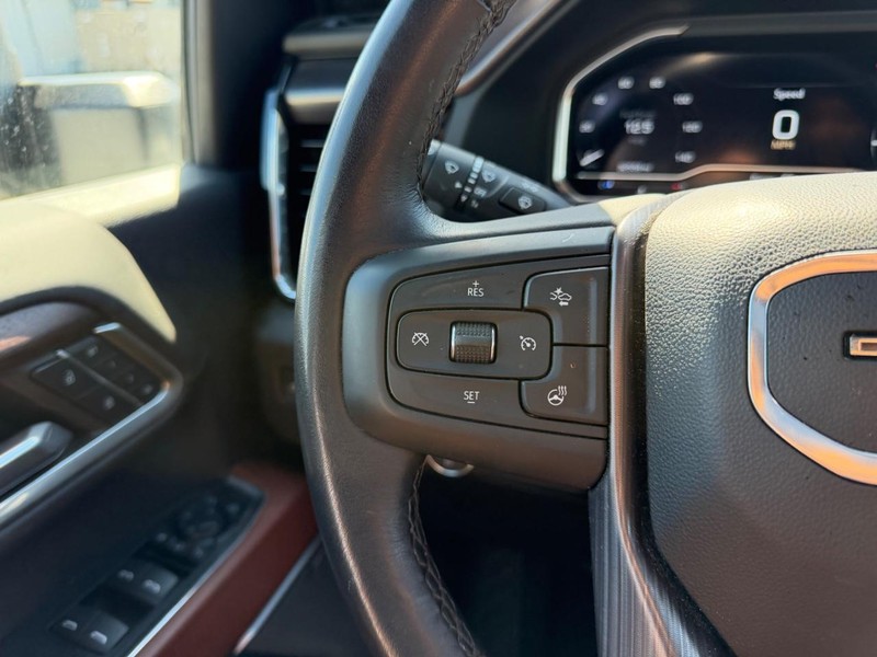 GMC Sierra 2500HD Vehicle Full-screen Gallery Image 11