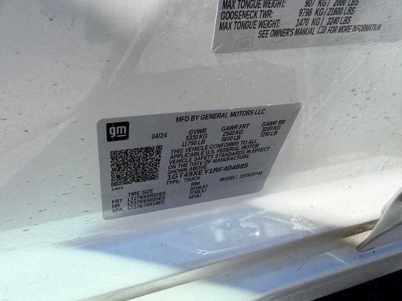 GMC Sierra 2500HD Vehicle Full-screen Gallery Image 21