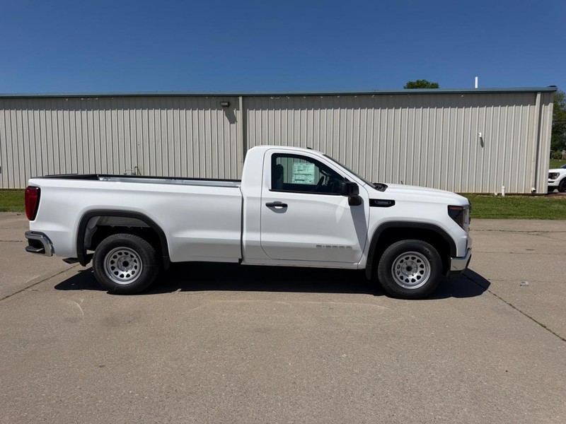 GMC Sierra 1500 Vehicle Full-screen Gallery Image 2