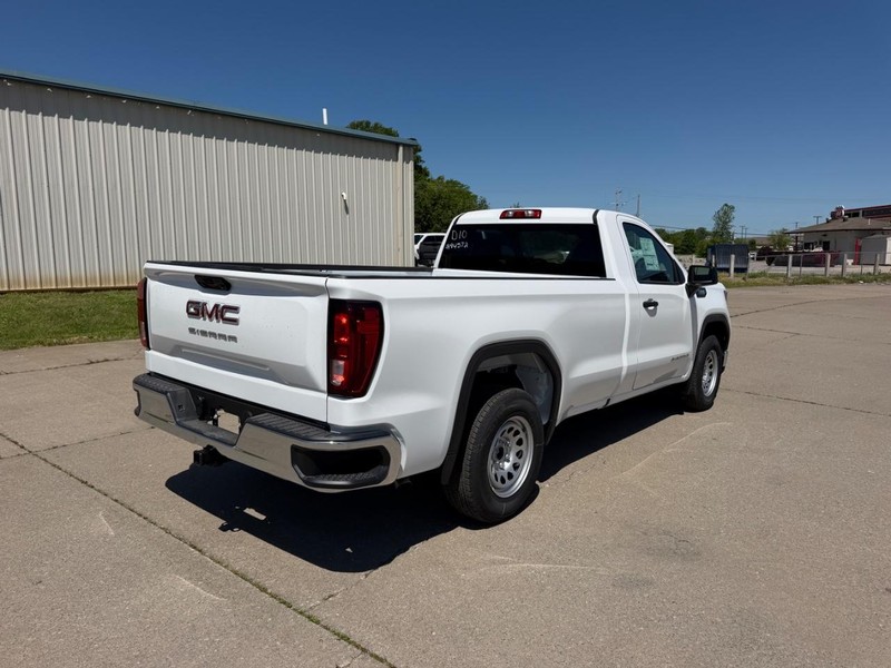 GMC Sierra 1500 Vehicle Full-screen Gallery Image 3