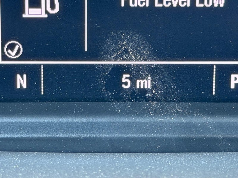 GMC Sierra 1500 Vehicle Full-screen Gallery Image 15