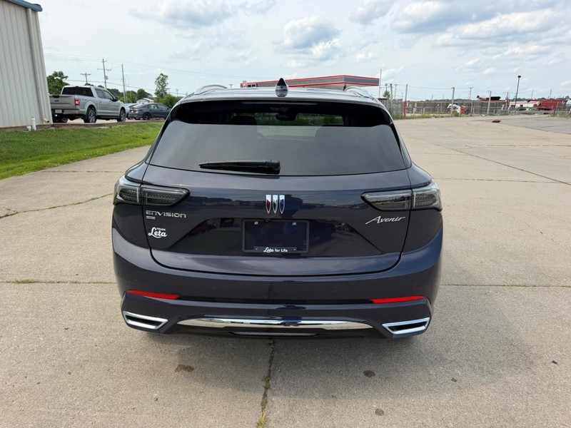 Buick Envision Vehicle Full-screen Gallery Image 4