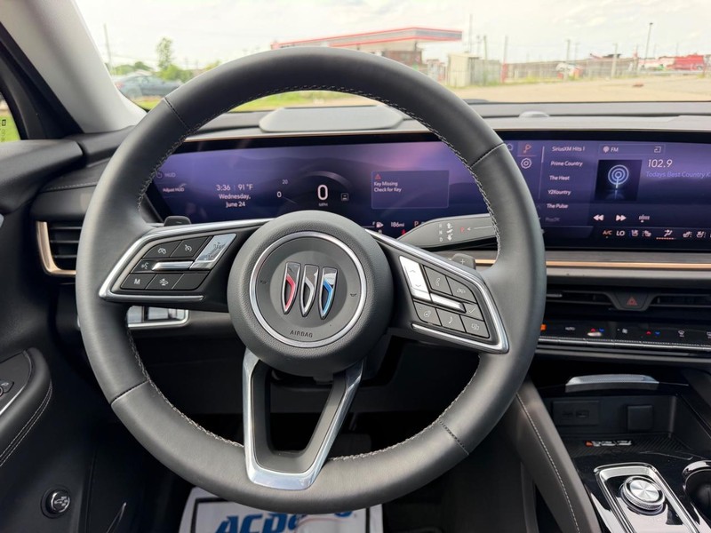 Buick Envision Vehicle Full-screen Gallery Image 11