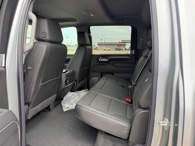 GMC Sierra 2500HD Vehicle Full-screen Gallery Image 7